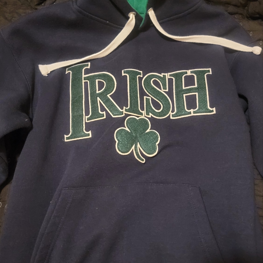 Hoddie - Picture 2 of 6